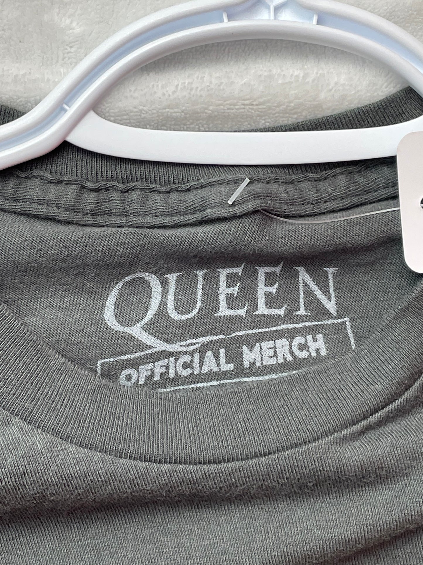 Queen Tee