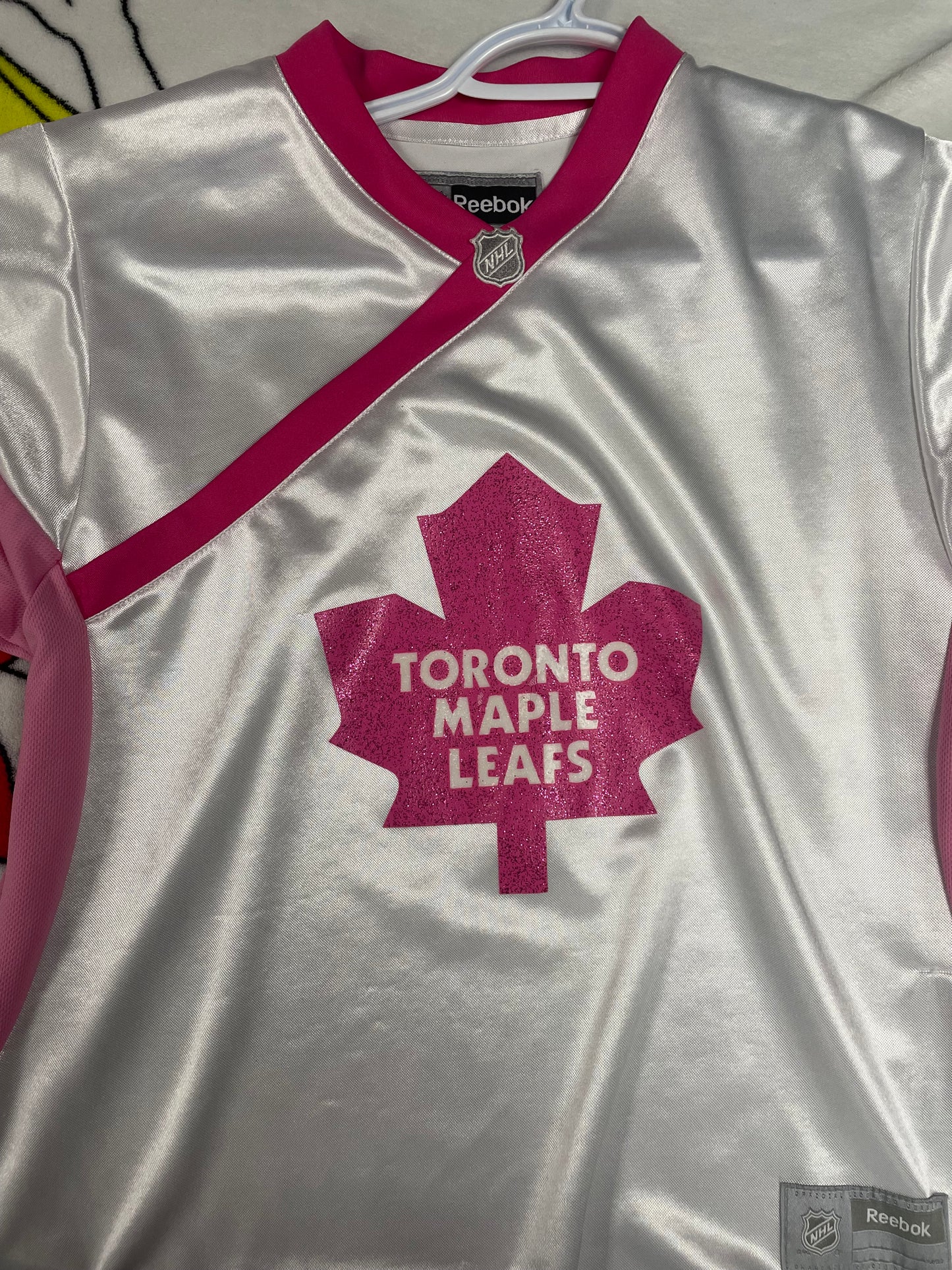 Breast Cancer Awareness Leafs Jersey